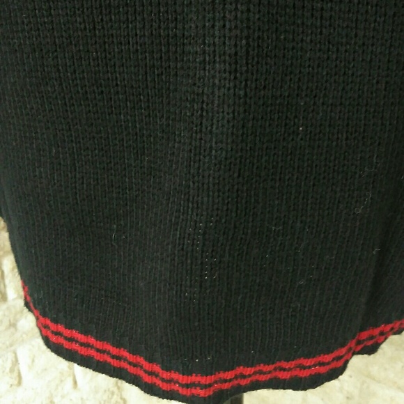 Vintage Christmas Sweater - Picture 7 of 9